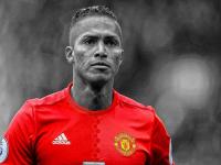 點(diǎn)球不進(jìn)被黑慘！TNT鏡頭顯示維尼修斯示意巴爾韋德過(guò)來(lái)罰點(diǎn)球