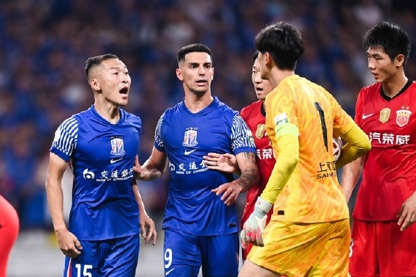 缺中鋒的海港，跟少邊鋒的申花，哪一個(gè)更強(qiáng)？